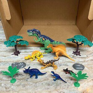 Lot of 13 pieces Miniature dinosaur and landscape set plastic